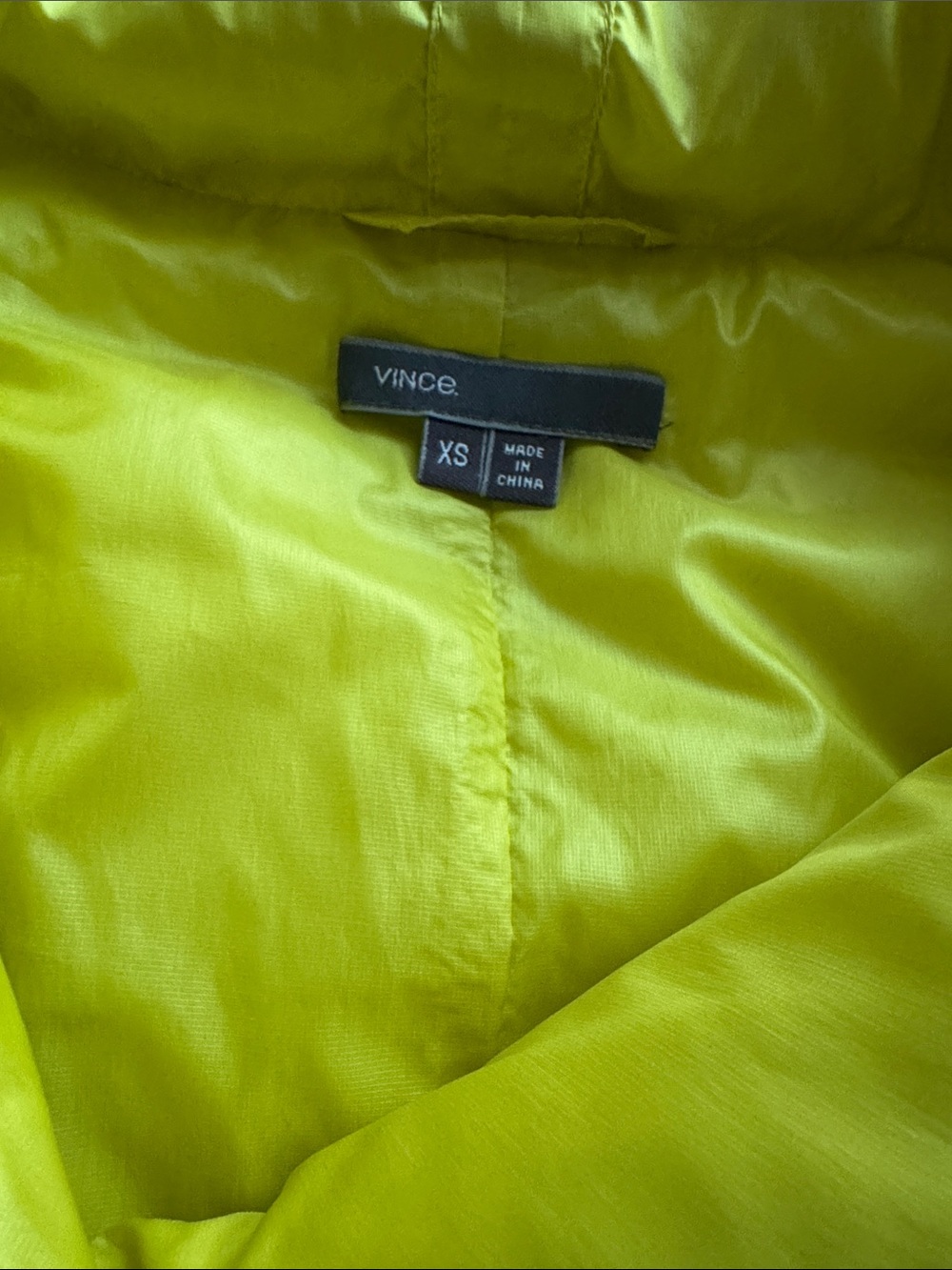 VINCE Vest Puffer Goose Down Feather Yellow Magnetic Buttons Size XS - Picture 7 of 7